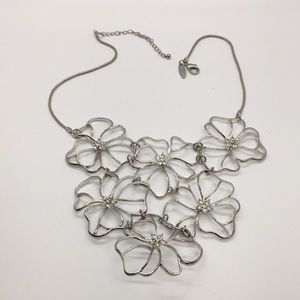 Flowers with Jewels necklace